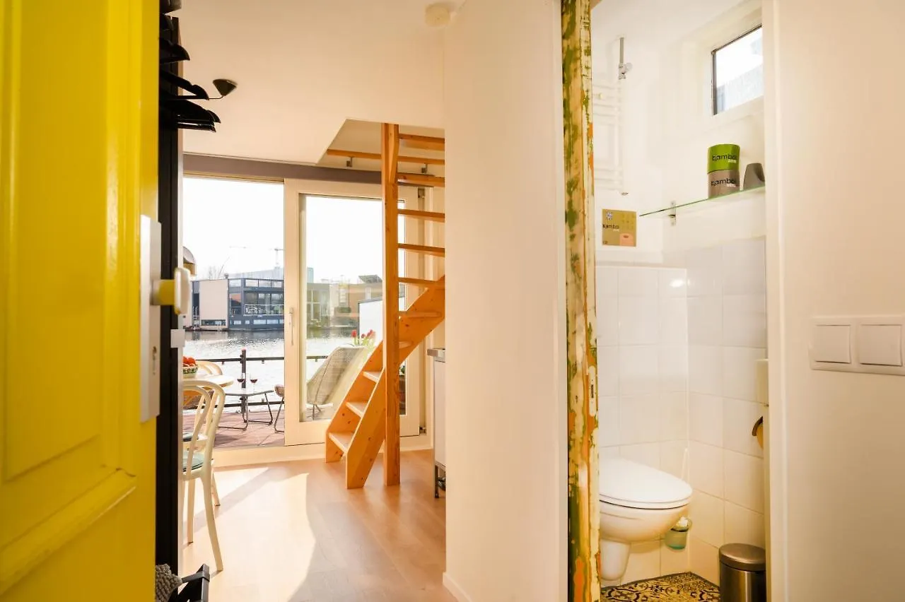 Bed & Breakfast Houseboat Studio With Canalview And Free Bikes Amsterdam