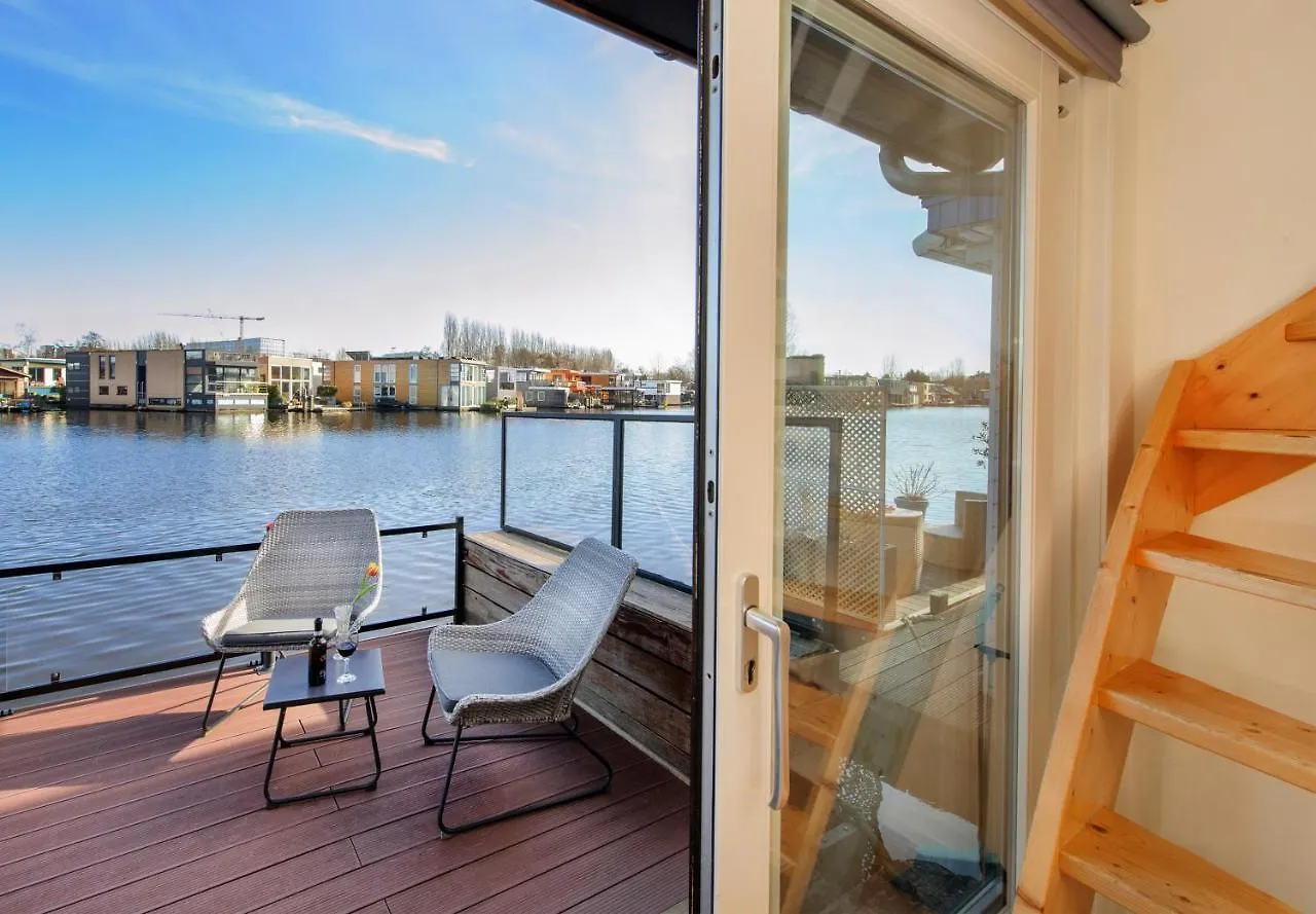 Houseboat Studio With Canalview And Free Bikes Amsterdam 0*,  Netherlands