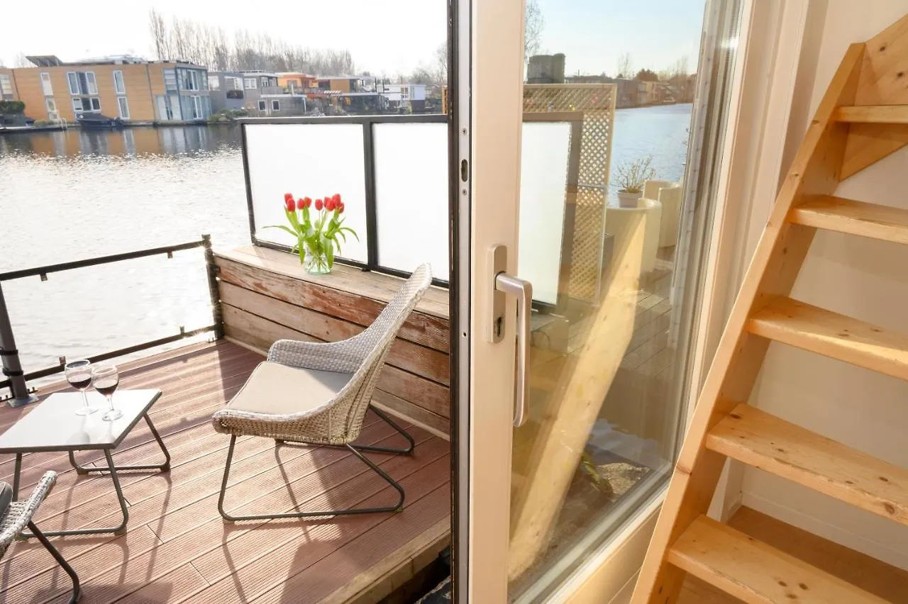 Houseboat Studio With Canalview And Free Bikes Amsterdam 0*,  Netherlands